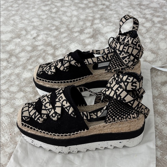 Stella McCartney Black and Tan Platform Shoes - Picture 4 of 5